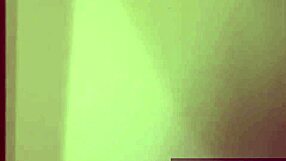 hey, hermosa chica getting fucked