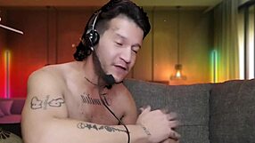 Colombian Gay Endures Pain in Bareback Assfucking to Please Mexican Chacal