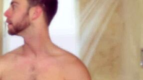 daisy monroe gives massage and blowjob in bathroom