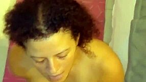 بتطلب اللبن على وشها في قذف هواة