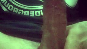 i watch this thai guy fucking hard