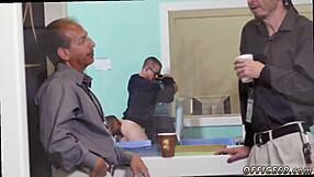 Детальные гей офис секс сцены в порно видео классе