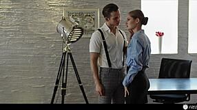 Oye, ¿Viste al fotógrafo congelar el tiempo para follar a la ardiente empresaria Tiffany Tatum?