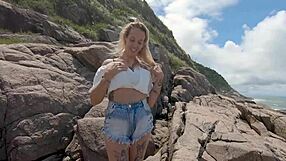 gozando na beira do mar with blonde latina milf outdoor masturbation