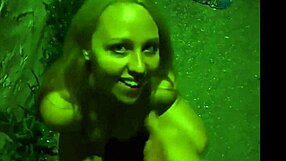 Stunning gf gives blowjob in the street at night