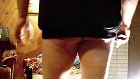 Watch this guy wank in the clip?