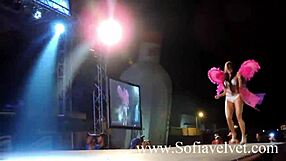 Sexy Mexicanas Dancing 07