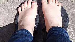 feet in the sun before pedicure