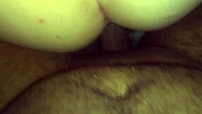 Roberto Alecxander fucks latina with big tits and ass on creaky bed