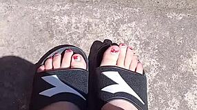 feet in the sun before pedicure