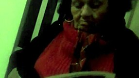 Peruvian grandmother cures fracture in peru