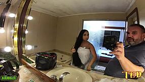 A novinha da bunda gigante apronta por trás das câmeras - safyra safi - vinny kabuloso