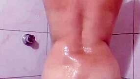 Fuck me in the bathroom with big tits ass webcam wet