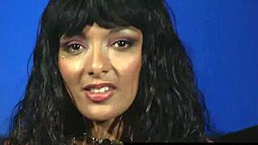 Loona Luxx, ebony queen, gives blowjob in group sex