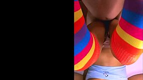 Tight friend brings paradise feelings