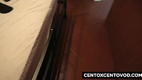 triangolo in collant di alex magni con roxana ardi e layla