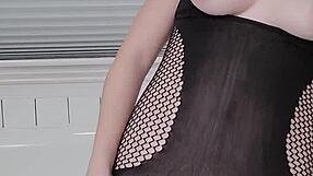 Latina goth babe rides dildo in bathtub, cumming hard.