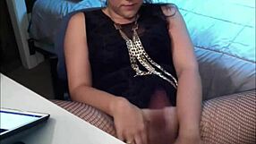 Thick Tranny In Fishnets Masturbates On Webcam