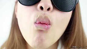 EATING FETISH WOMEN MAKE SOUNDS WHILE EATING CUCUMBER!