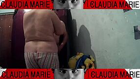 Fat Woman Loves Pussy Licking Before Dinner