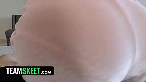 Sultry stepsis shakes booty on stepbro's cock!