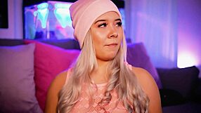 Chubby Blonde with Cute Face Sucks Boyfriend's Cock in Outdoor Deepthroat