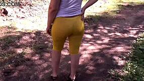 i flash my big yellow ass outdoors feeling so horny and sexy