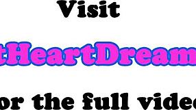 Lesbica giovane 18+ infila dita e lecca figa MILF in azione ragazza su ragazza