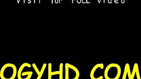 J Nymf devorar gammal kuk med grym skicklighet