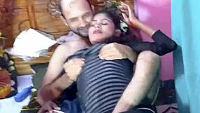 Pasangan Desi Bengali Suka Aksi Foursome Liar Mereka