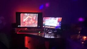 Look at this milf's amazing ass