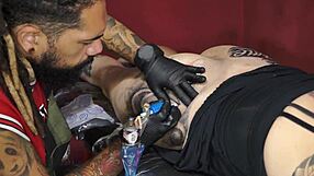 fazendo minha tattoo nova na raba