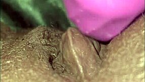 milaj tests new wand vibrator on her bbw pussy close up