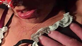 万圣节快乐！丝袜熟女户外假阳具手指高潮