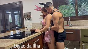 Fucking a curvy bunny with small waist in the kitchen