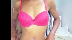 Magrinha Sensualizando with Masturbation