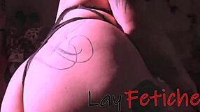 ruivinha tatuada rides cowgirl on natural tits in the sun