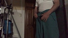 I get's a gay rub, it's so relaxing