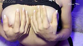 与美女女友内衣深肛交，她弯腰后入肛操并骑乘大奶