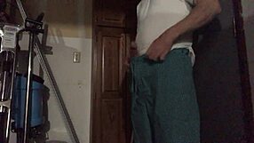 I get's a gay rub, it's so relaxing