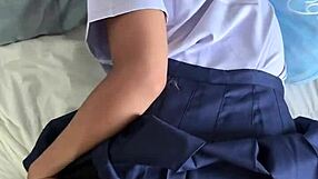 ว้าว นักท่องเที่ยวฝรั่งเศสกระแทกนักเรียนไทยวัย 18 ในชุดนักเรียน! แน่นแค่ไหนวะ?