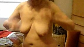 slut loves cum on her tits