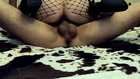 Milf sexwife assfucks fans cowgirl style