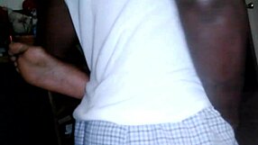 Ebony Teen 18+ Shows Off Her Good Pussy