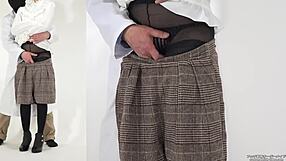 Asian Stockings Fetish With Japanese Balloon Play