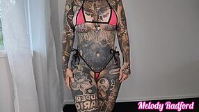 シースルーマイクロビキニの試着ハウルがデカ乳とケツを見せつける