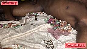 Ich lasse es mit den geilen Titten meiner Stiefschwester krachen