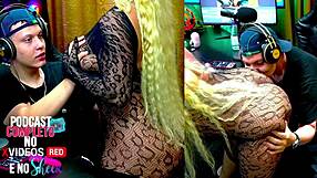 ruan couldn't resist grabbing Andressa Sanchez's stunning boobs and ass