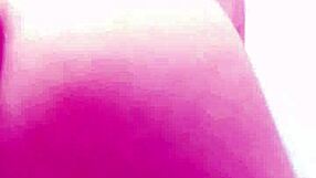 Teen wife shows ass in hotel bath