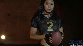 Sexy Black Teen 18+ Crushing Gym Workout